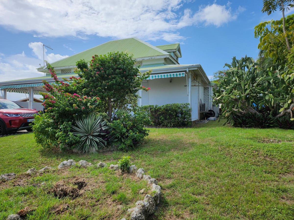 VILLA 6-10 PERS, VUE MER, Piscine Privée, PLAGE A PIEDS Le Gosier  Extérieur photo