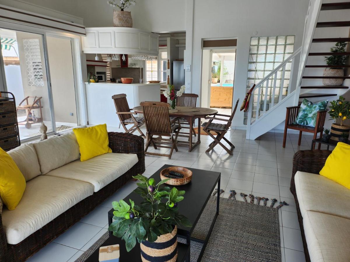 VILLA 6-10 PERS, VUE MER, Piscine Privée, PLAGE A PIEDS Le Gosier  Extérieur photo