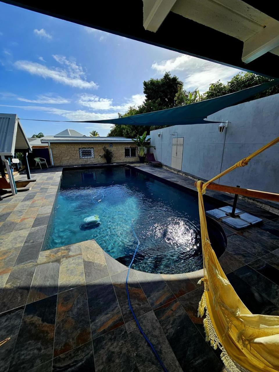VILLA 6-10 PERS, VUE MER, Piscine Privée, PLAGE A PIEDS Le Gosier  Extérieur photo